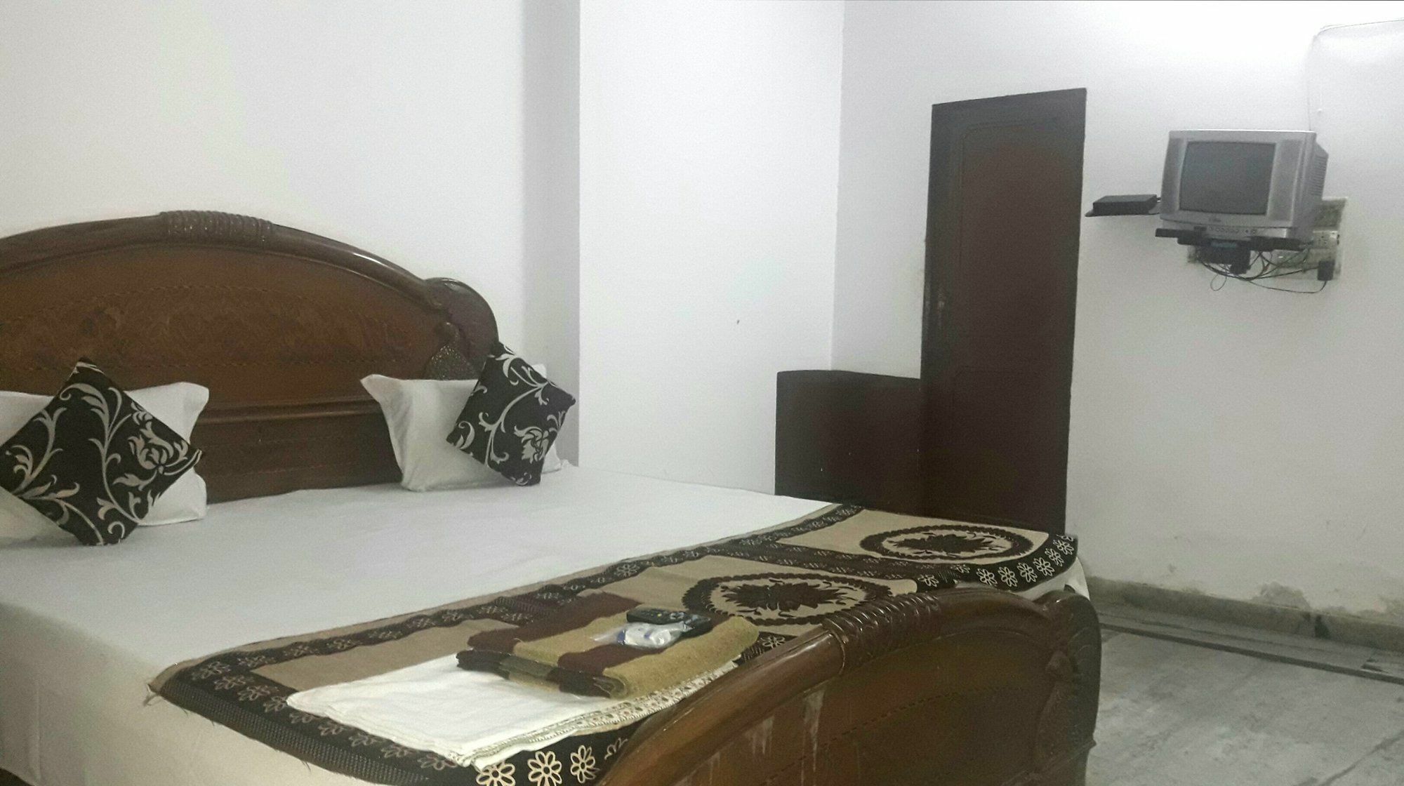 Oyo Rajdhani Guest House Faridabad Luaran gambar